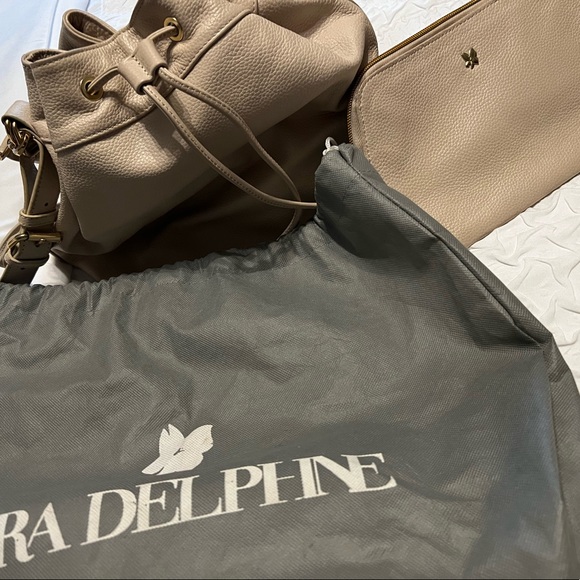 Ora Delphine bucket bag with makeup case - Picture 4 of 11